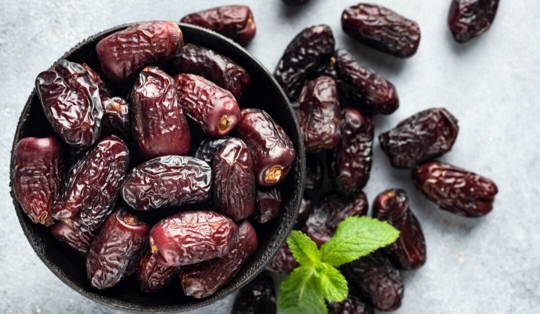 The Benefits Of Eating Dates On An Empty Stomach